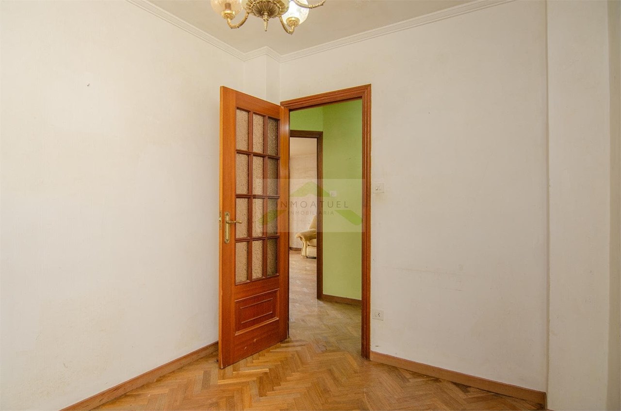 Foto 24 Piso exterior de 88 m² construidos ubicado en Plaza Padre José Rubinos.