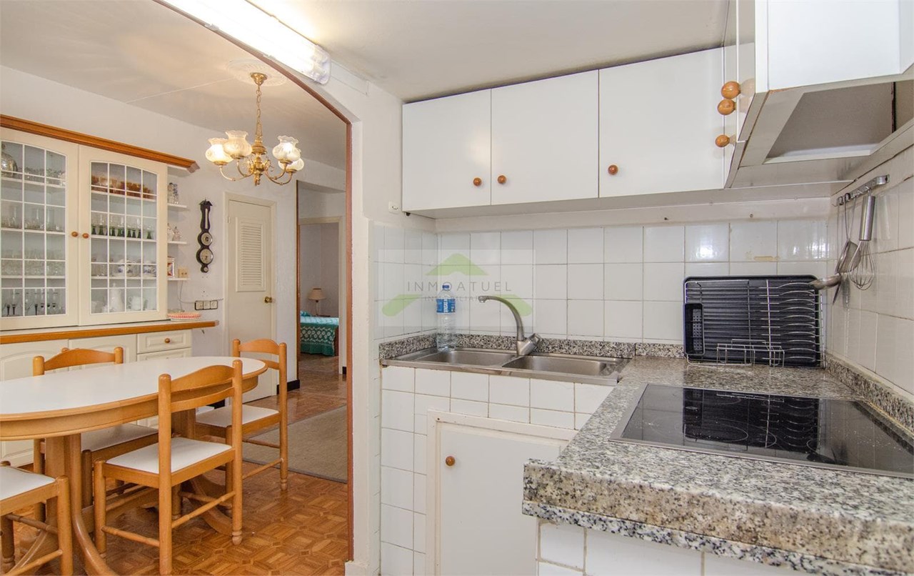 Foto 8 Piso muy luminoso de 95m2 con 5 dormitorios próximo a la intermodal y Parque de Vioño.-  