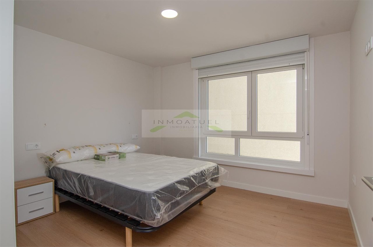 Foto 20 SOLO A ESTUDIANTES.- Piso exclusivo de 5 dormitorios y 2 baños a 300 metros de la Estación de tren. 