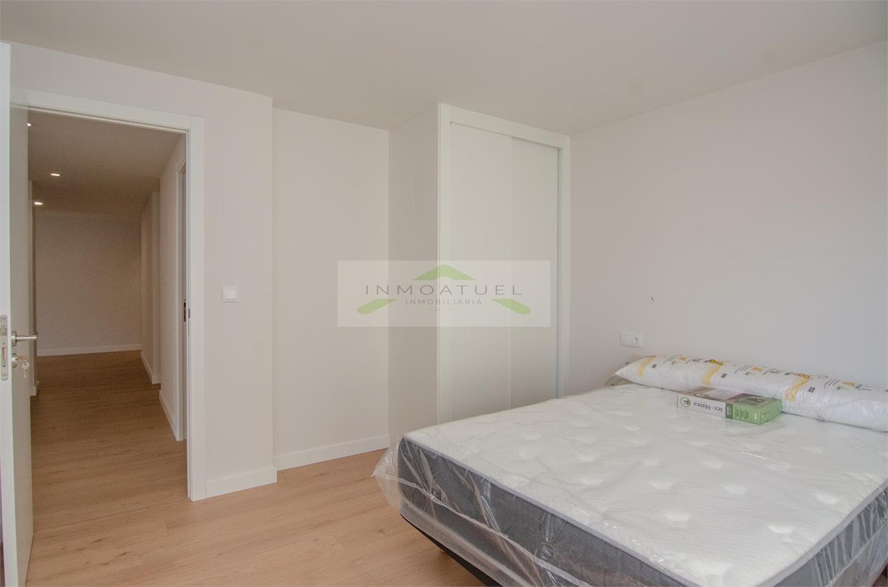 Foto 21 SOLO A ESTUDIANTES.- Piso exclusivo de 5 dormitorios y 2 baños a 300 metros de la Estación de tren. 