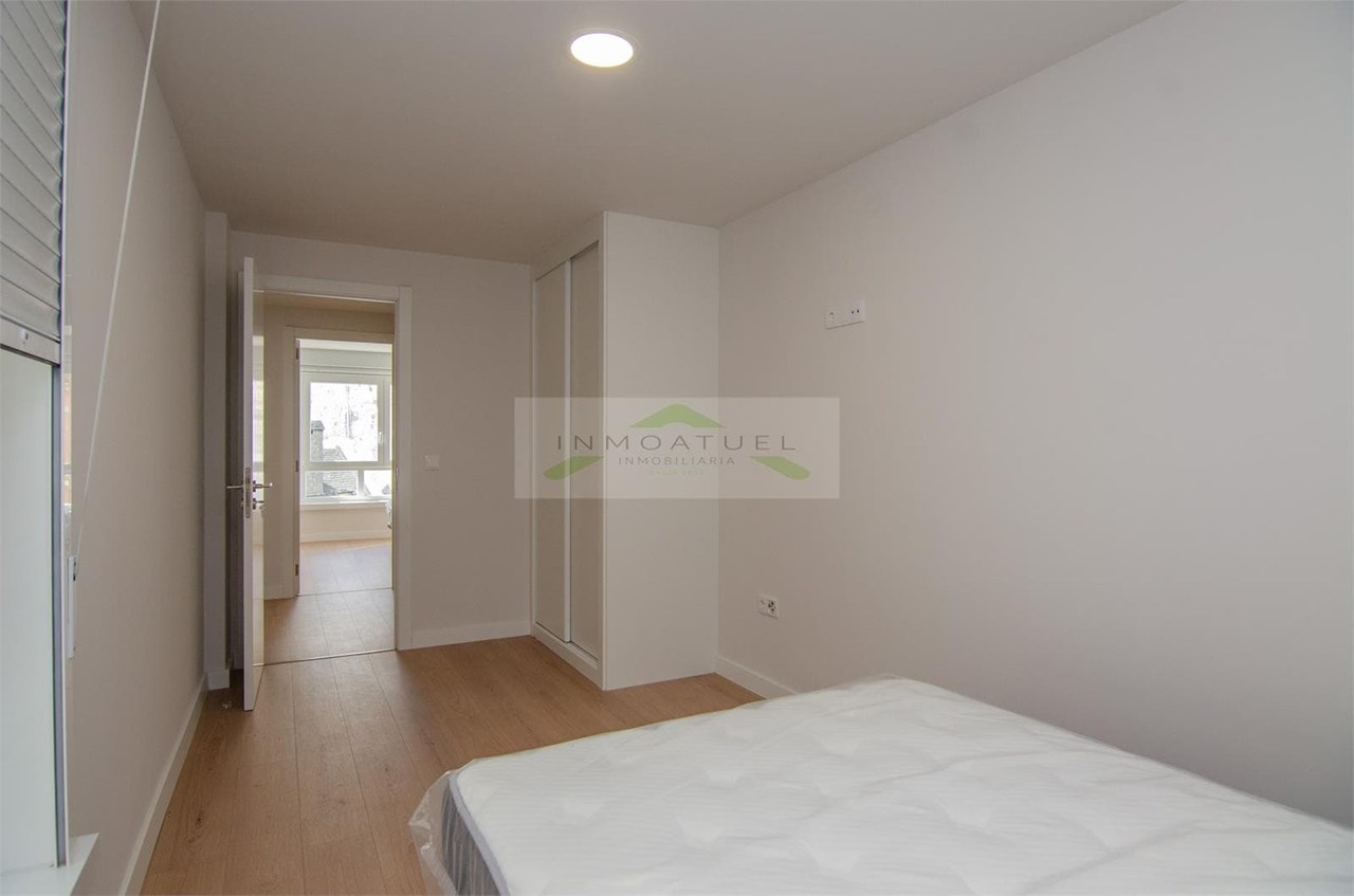 Foto 25 SOLO A ESTUDIANTES.- Piso exclusivo de 5 dormitorios y 2 baños a 300 metros de la Estación de tren. 