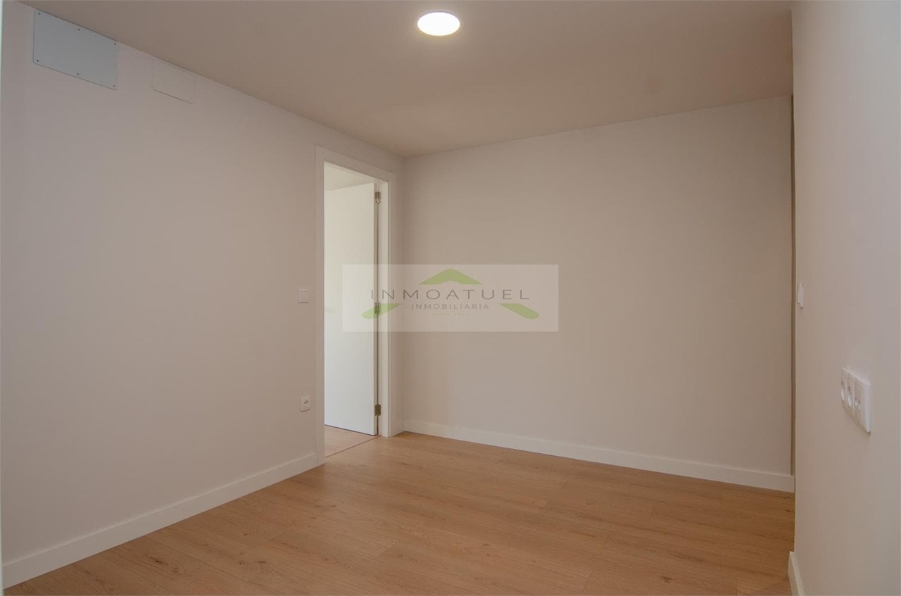 Foto 7 SOLO A ESTUDIANTES.- Piso exclusivo de 5 dormitorios y 2 baños a 300 metros de la Estación de tren. 