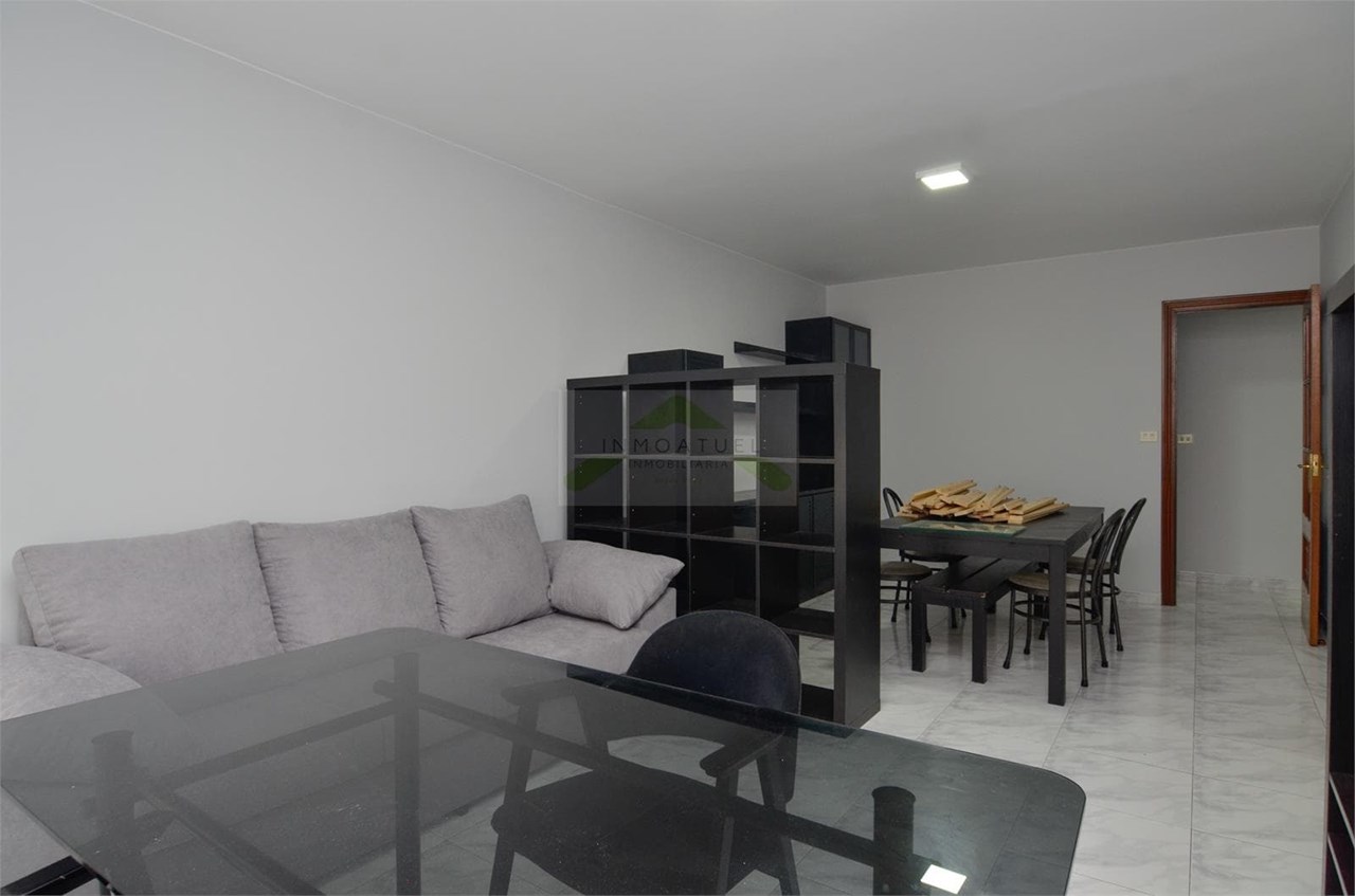 Foto 11 SOLO PARA ESTUDIANTES.- piso de 103m2 con cuatro dormitorios, zona Barrio de Las Flores.