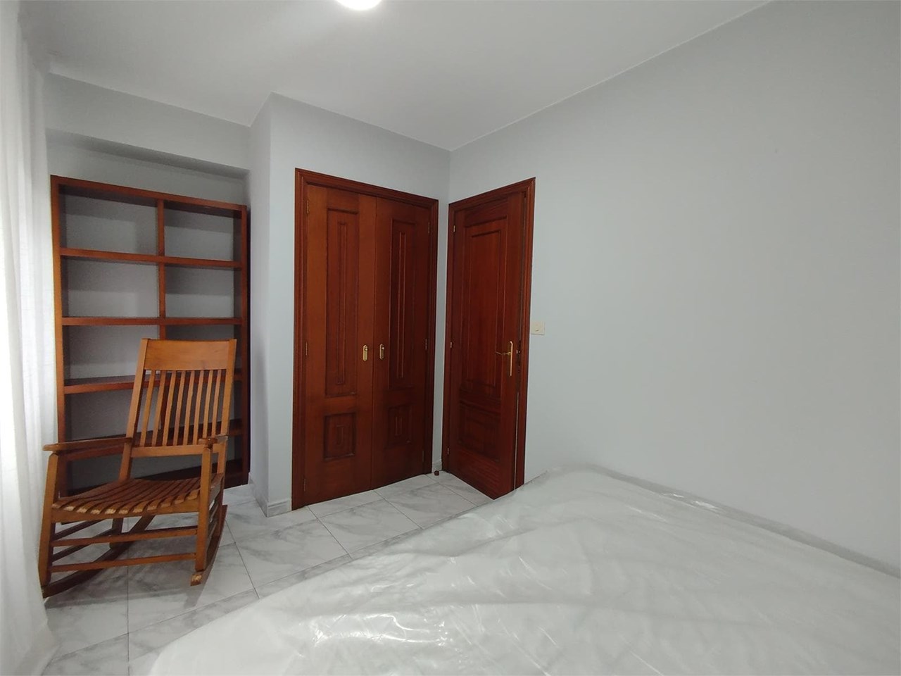 Foto 20 SOLO PARA ESTUDIANTES.- piso de 103m2 con cuatro dormitorios, zona Barrio de Las Flores.