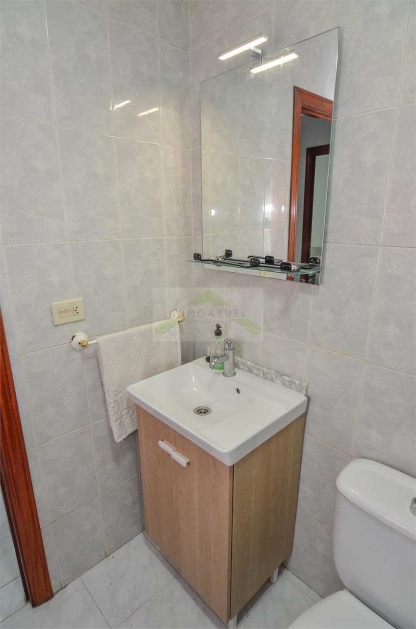 Foto 6 SOLO PARA ESTUDIANTES.- piso de 103m2 con cuatro dormitorios, zona Barrio de Las Flores.