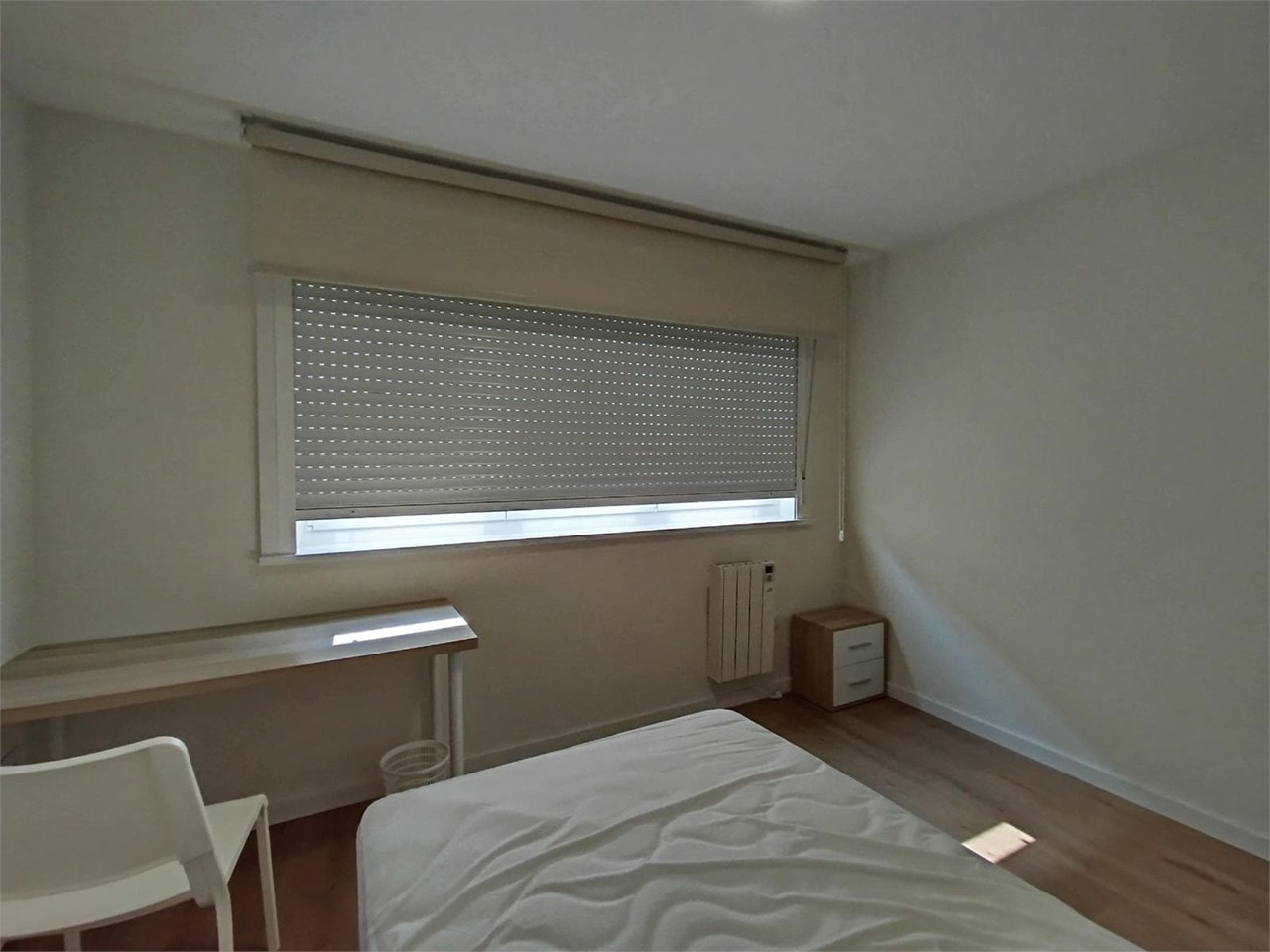 Foto 23 SOLO PARA ESTUDIANTES.- Piso de 121m2 y cuatro dormitorios.- Zona Ronda Outeiro.-  A Coruña.-
