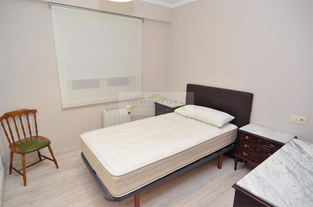 Foto 16 SOLO PARA ESTUDIANTES.- Piso de 74m2 útiles, zona Agra del Orzán / Conchiñas.- 