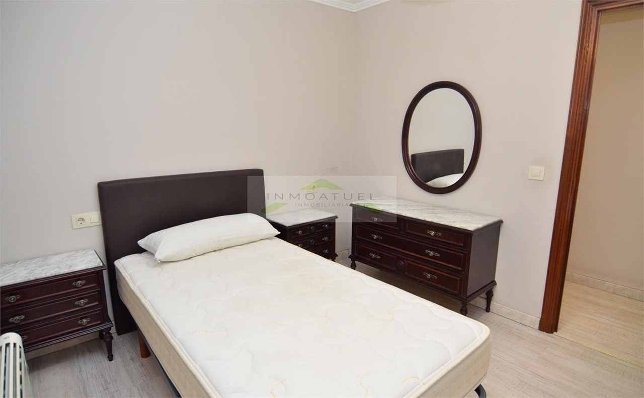 Foto 17 SOLO PARA ESTUDIANTES.- Piso de 74m2 útiles, zona Agra del Orzán / Conchiñas.- 