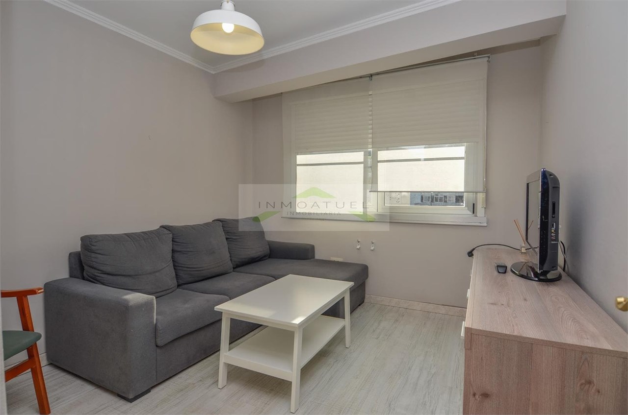 Foto 5 SOLO PARA ESTUDIANTES.- Piso de 74m2 útiles, zona Agra del Orzán / Conchiñas.- 
