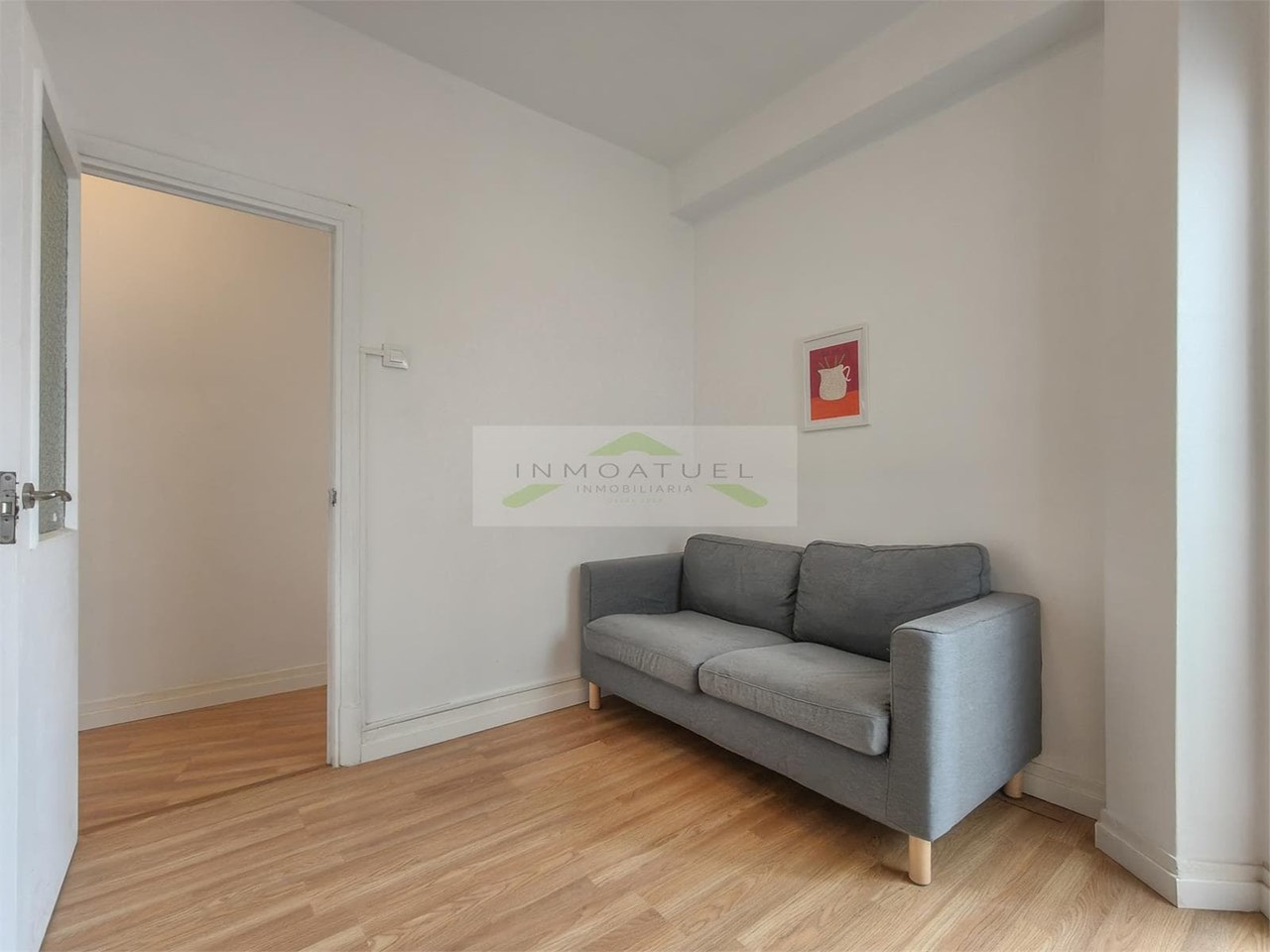 Foto 2 SOLO PARA ESTUDIANTES.- Piso de 81m2, cuatro dormitorios a 300 metros de la Renfe.