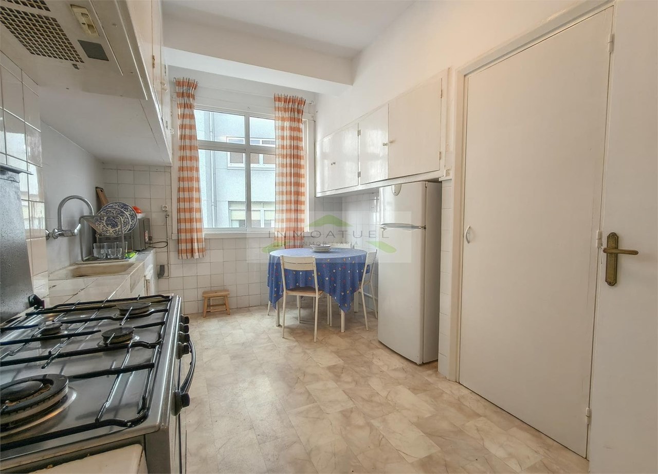 Foto 6 SOLO PARA ESTUDIANTES.- Piso de 81m2, cuatro dormitorios a 300 metros de la Renfe.