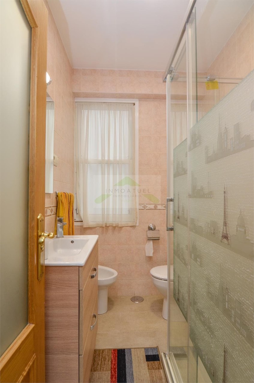 Foto 4 SOLO PARA ESTUDIANTES.- Piso de 86m2, zona Mallos a solo 300 metros de la Estación de trenes. 