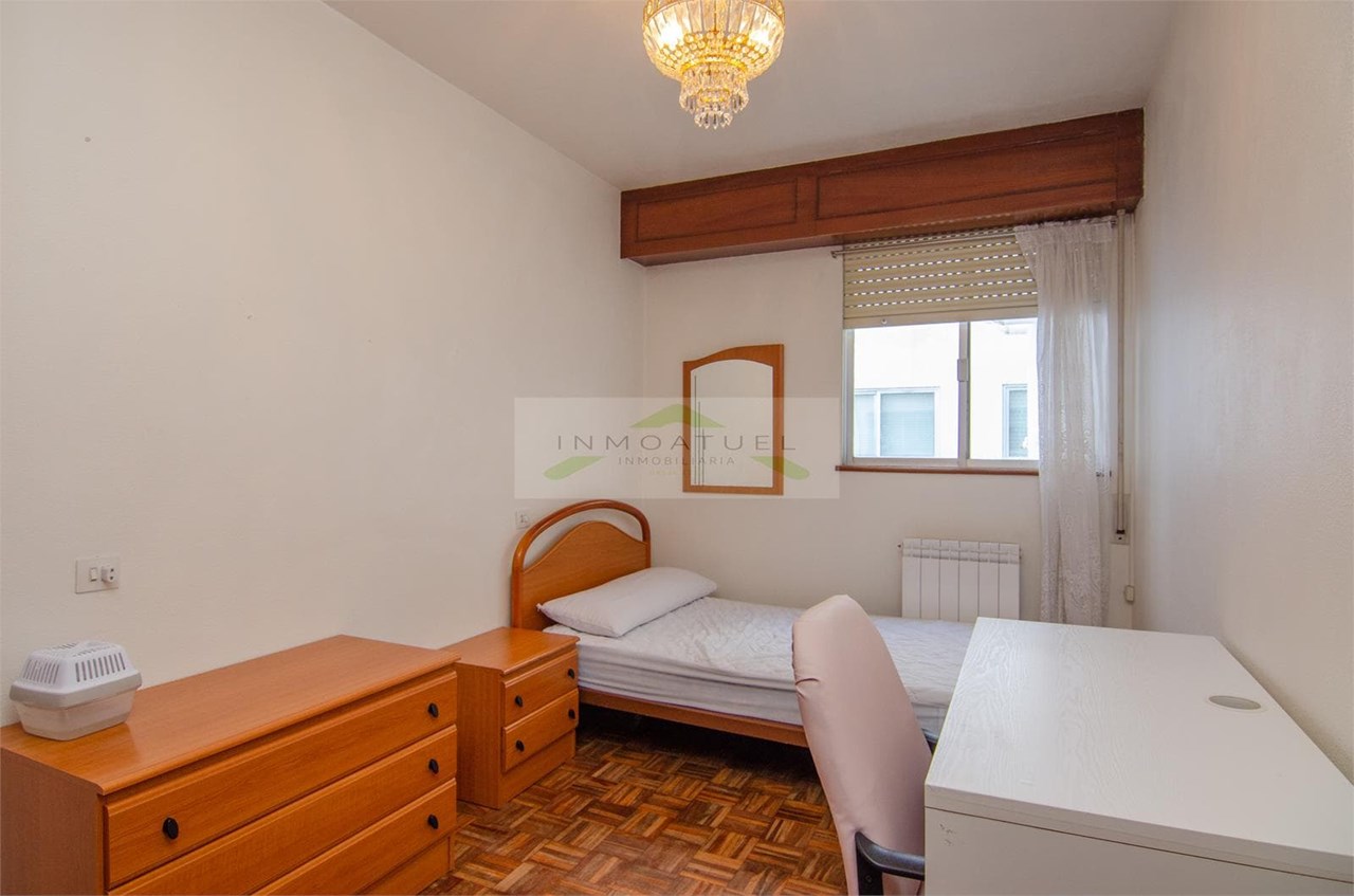 Foto 17 SOLO PARA ESTUDIANTES.- Piso de 96m2 con terraza, zona Mallos.- 