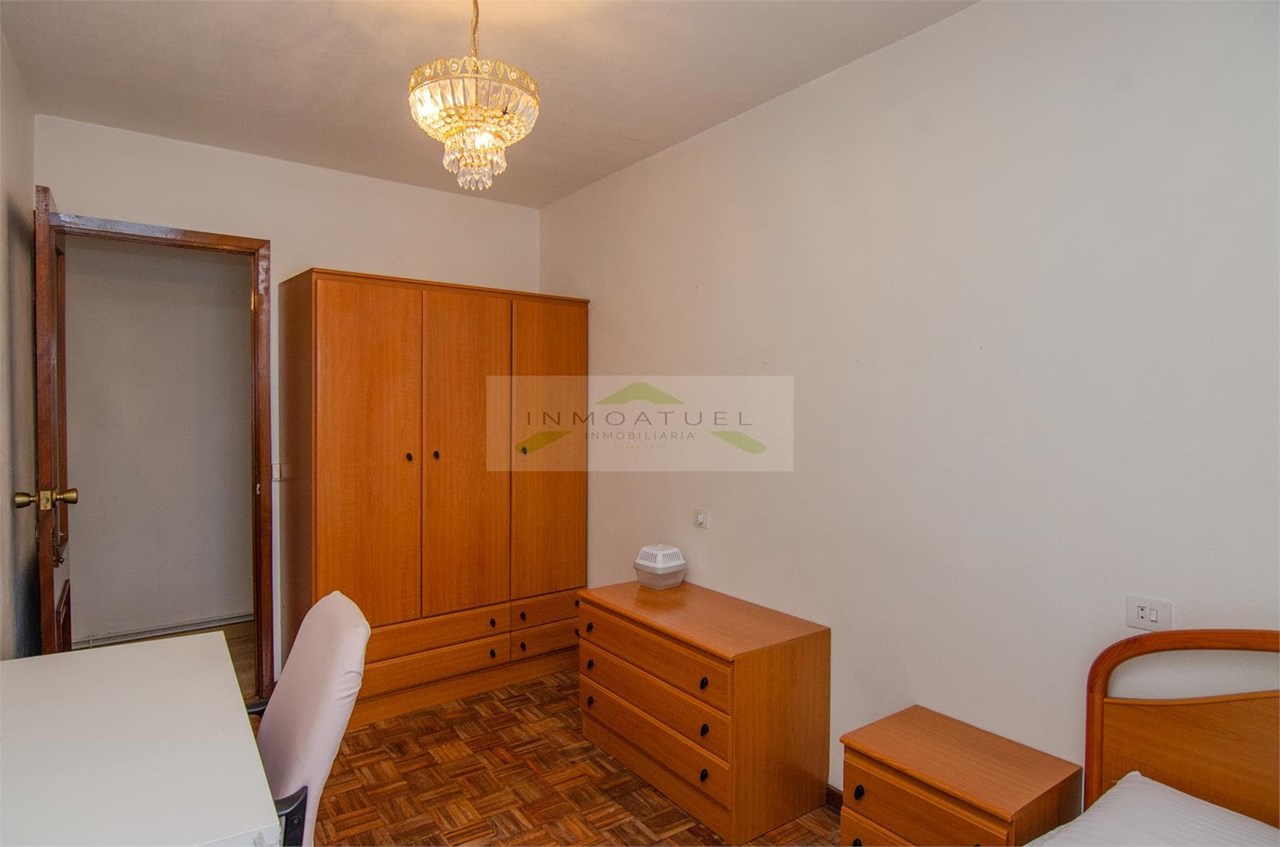 Foto 18 SOLO PARA ESTUDIANTES.- Piso de 96m2 con terraza, zona Mallos.- 