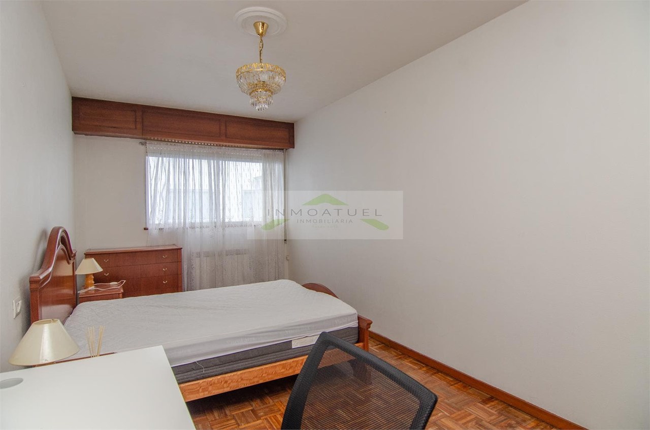 Foto 21 SOLO PARA ESTUDIANTES.- Piso de 96m2 con terraza, zona Mallos.- 